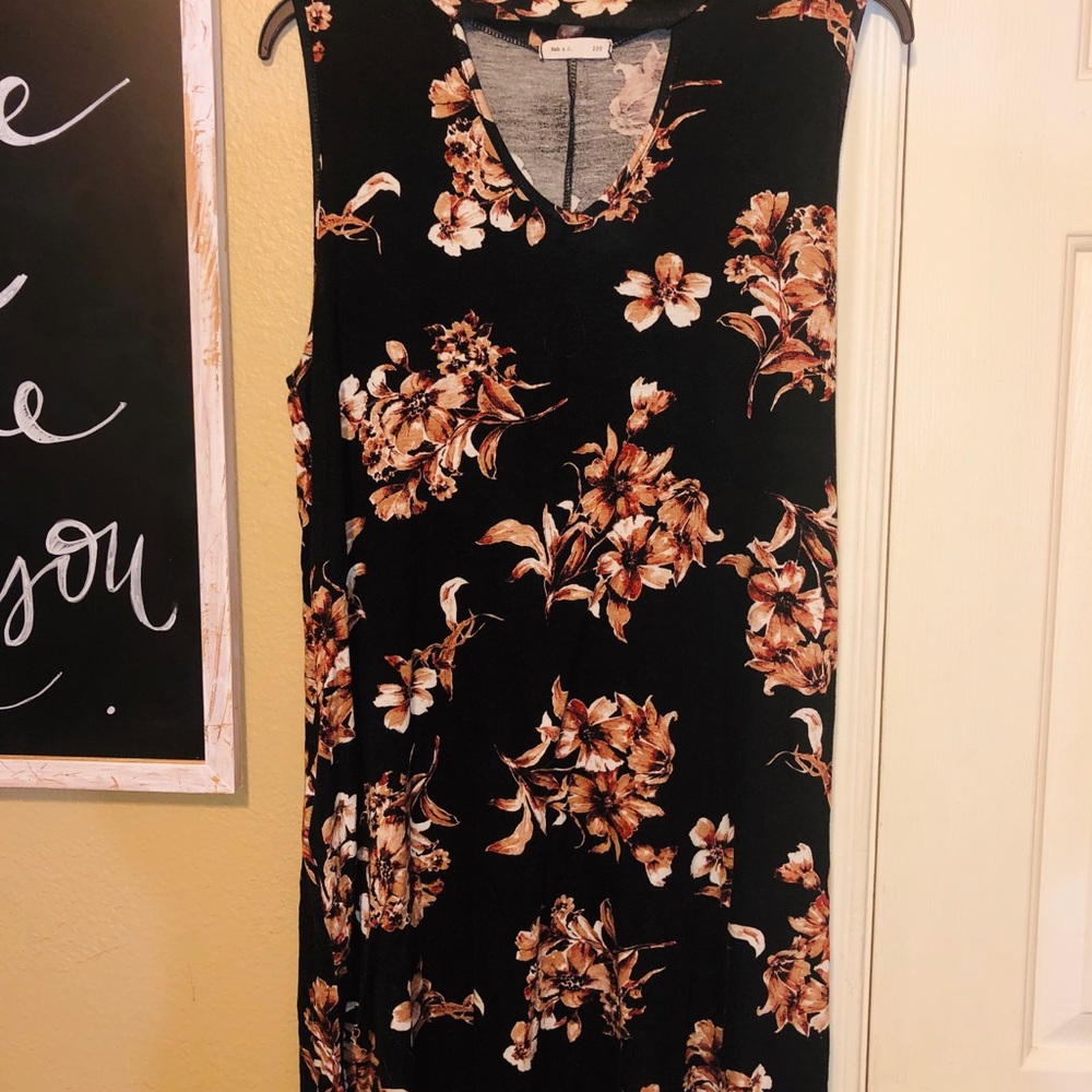 | boutique floral dress |